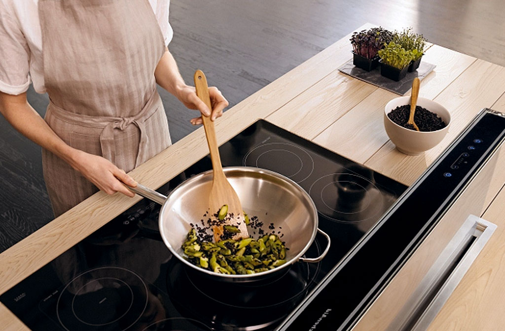 Beste inductie wok pannen om te wokken op een inductiekookplaat